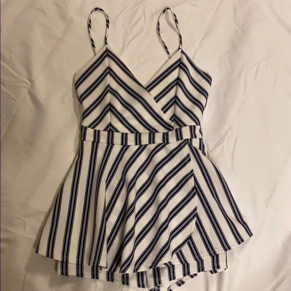 AGACI Romper NWT